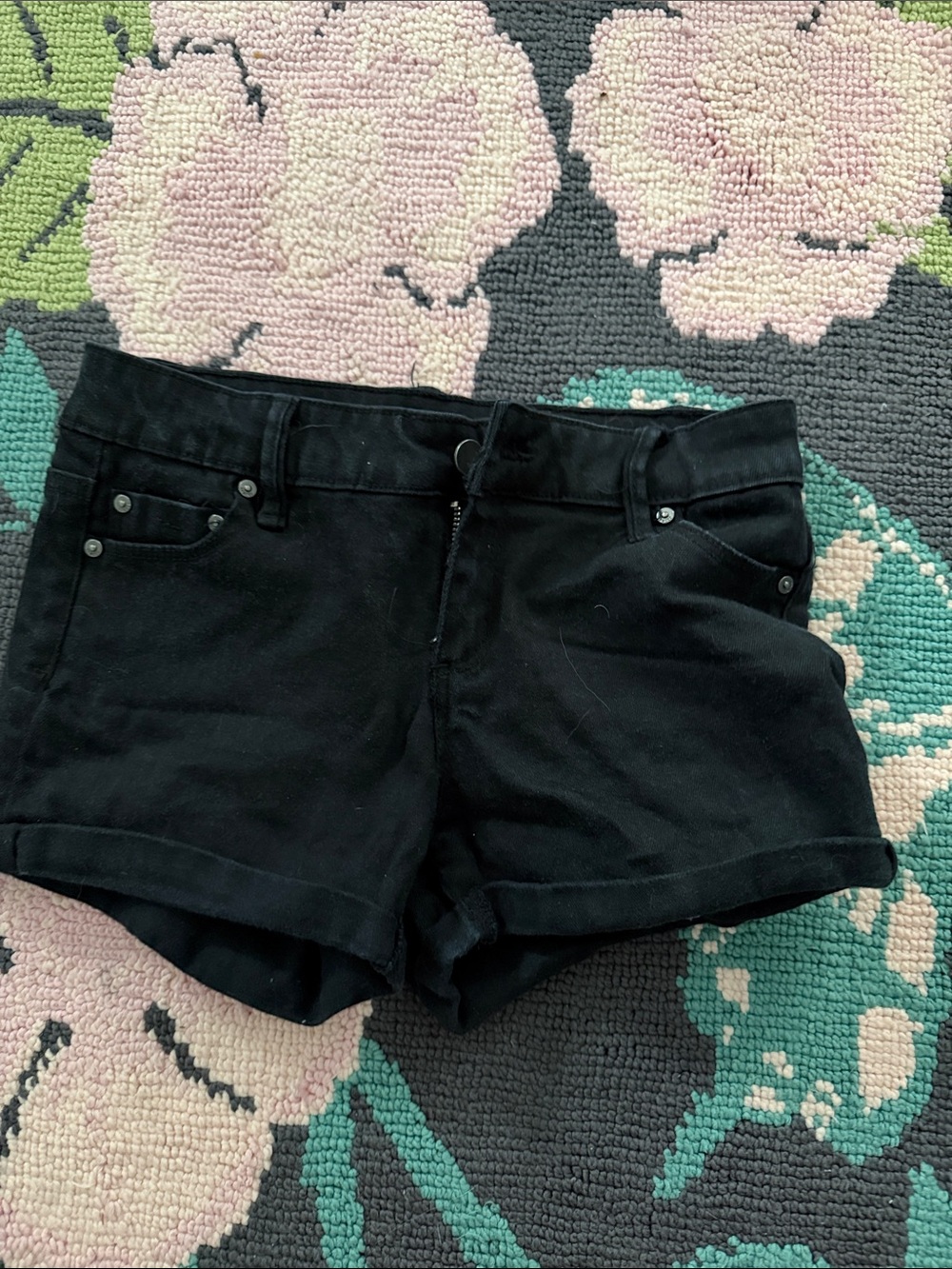 Tractr Black Roll-Hem Jean Shorts